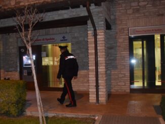 Rapina in banca a Santa Maria: impiegati immobilizzati, bottino da circa 100 mila euro