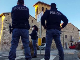 Litiga con la vicina per via del cane, e viene minacciata sul telefono