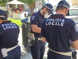 Polizia locale controllo a Perugia ferma assisano, aveva hashish