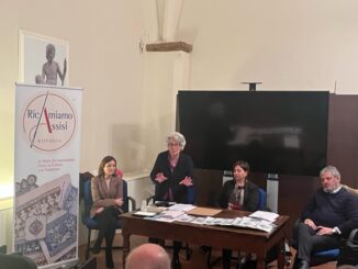 L'artigianato al servizio della solidarietà RicAmiamo Assisi Raffaella