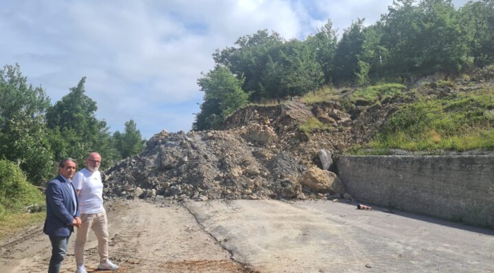 Frana sulla SS 444, riaperta la strada a senso unico alternato