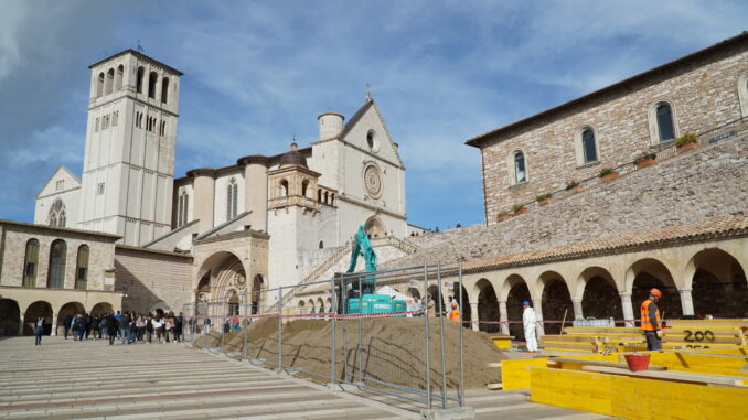 La Natività di Sabbia di Jesolo illumina Assisi