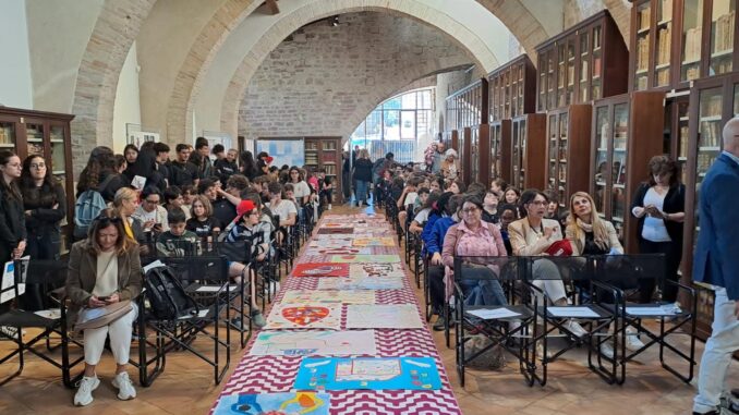 Avis di Assisi Celebra 10 Anni del Concorso Scolastico sulla Donazione del Sangue Diego Aristei, giornalista professionista, annuncia che la sezione dell'Avis di Assisi "Franco Aristei"