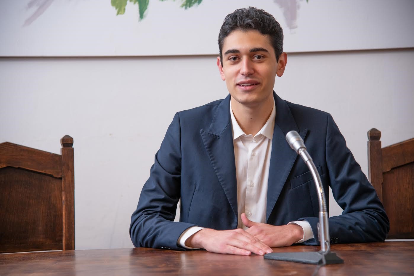 La Sindaca Proietti Deve Fare Chiarezza: Il Futuro di Assisi in Bilico