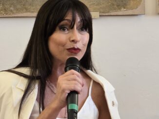 SMozione di sfiducia per la sindaca di Assisi, candidata in Regione