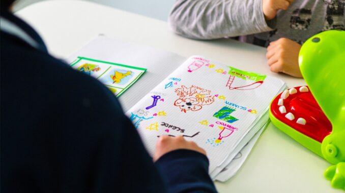 Nuova guida Serafico per riconoscere disturbi DSA bambini