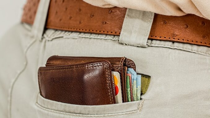 Sussidi economici a favore degli anziani in difficoltà 