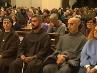 Assisi appello per la pace in Medio Oriente con una fiaccolata