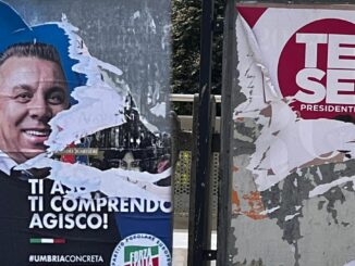 Atti vandalici sui manifesti di Pastorelli e Tesei a Santa Maria