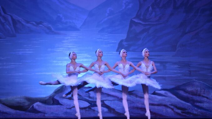 Balletto di chiusura al Teatro Lyrick: il “Lago dei Cigni” 