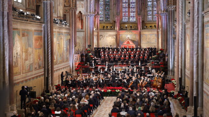 Ad Assisi il 39° Concerto di Natale con un forte messaggio di pace
