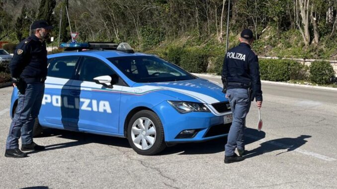 Controlli straordinari ad Assisi: 81 persone identificate, denunce