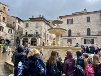 Fontana dei Tre Leoni: restauro completato ad Assisi