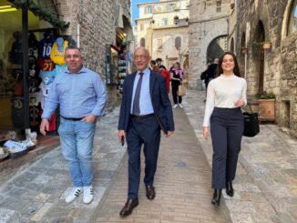 Pastorelli: “Via il piano arredo urbano, frena Assisi”