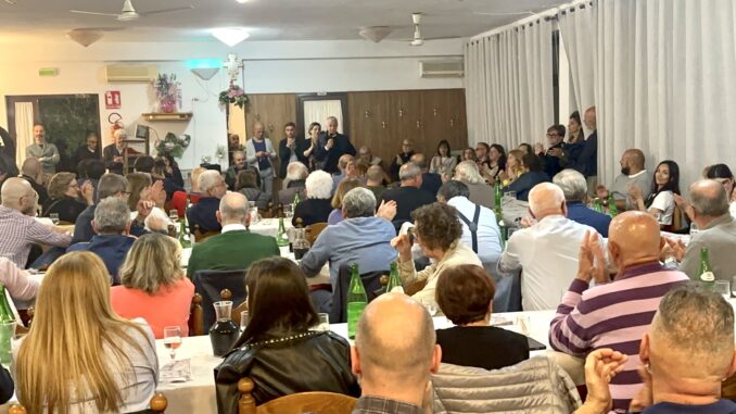 Stoppini incontra i cittadini dei Castelli del Chiascio Stoppini incontra i cittadini dei Castelli del Chiascio