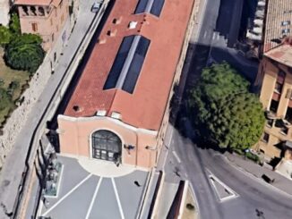 Minaccia la moglie per soldi della droga: chiesto patteggio