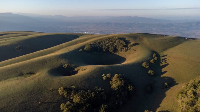 Assisi presenta il programma escursionistico Monte Subasio 2025