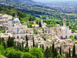 Assisi respinge le narrazioni catastrofiche sui social