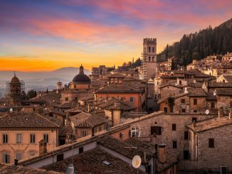 Assisi seleziona professionisti per la qualità architettonica