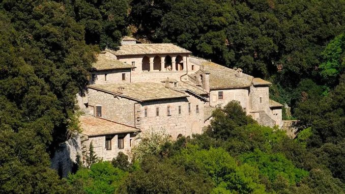Nuova intesa per il bosco sacro dell’Eremo delle Carceri