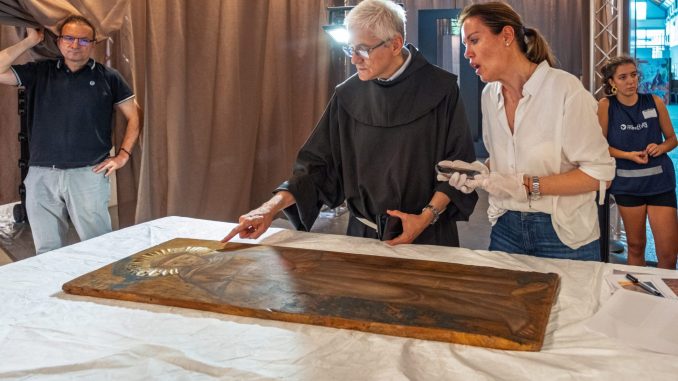“Io, frate Francesco”: mostra rivela l’uomo dietro il mito