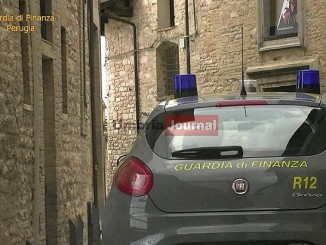 Scoperta una maxi evasione fiscale, contabilità in nero per ditta di cosmetici