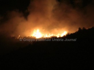 Incendio a Pieve San Nicolò, a fuoco una vasta aerea