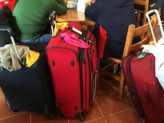 Niente deposito bagagli Stazione Assisi, escursionisti infuriati, la segnalazione