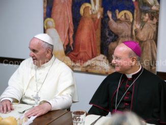 Monsignor Sorrentino incontra Papa Francesco e gli parla del Santuario della Spogliazione