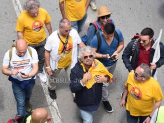 Marcia per il reddito della cittadinanza, pentastellati arrivati ad Assisi