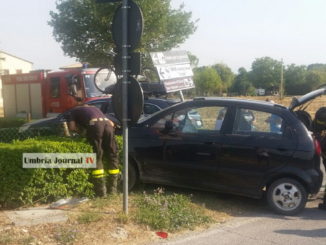 Incidente stradale con ferito nei pressi del Lyrick a Santa Maria degli Angeli