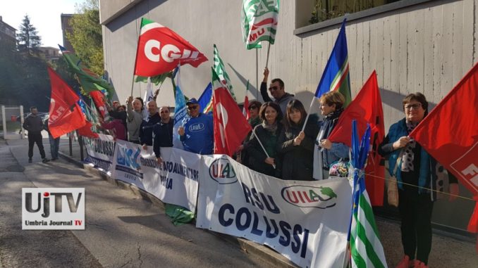 Vertenza Colussi, lavoratori oggi davanti a sede Confindustria