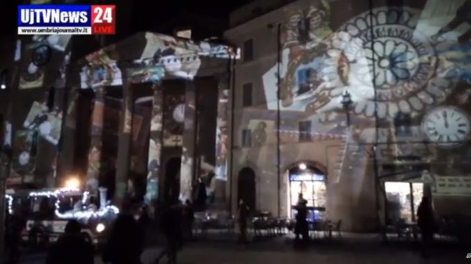 Suggestive atmosfere per il Natale ad Assisi, il video