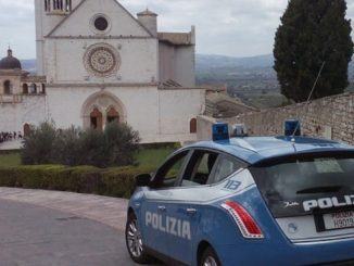 Ritrovato in albergo con 100.000 euro, arrestato latitante straniero