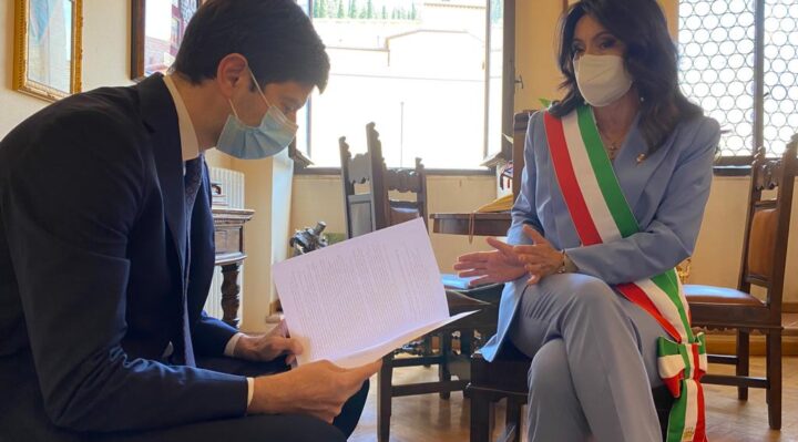 Ministro Roberto Speranza ad Assisi, l'ospedale deve restare di territorio