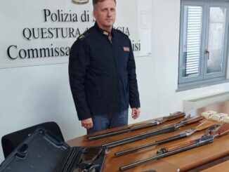 Attività Polizia, ritirati 15 fucili, 1 revolver, 1 carabina e munizioni