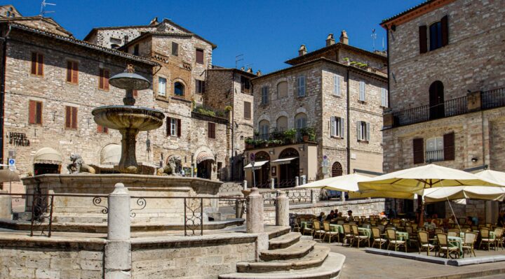 Fuoco della pace ad Assisi per tre giorni di fraternità