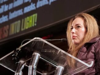 Marcia della Pace incontro con Stella Moris, moglie Julian Assange