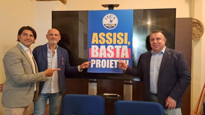 Assisi, al via la campagna della Lega: “Basta Proietti”