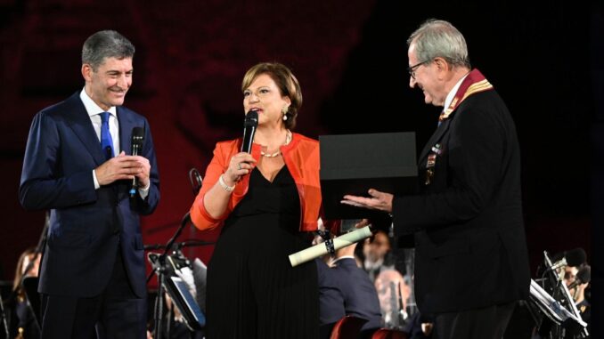 Francesca Di Maolo, Poliziotto ad Honorem