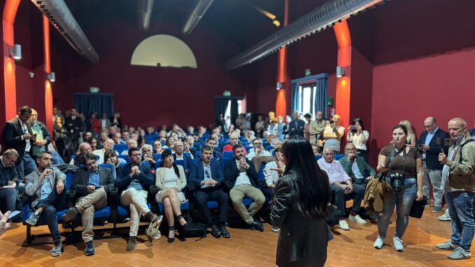 Stefania Proietti lancia la campagna elettorale al Caos di Terni
