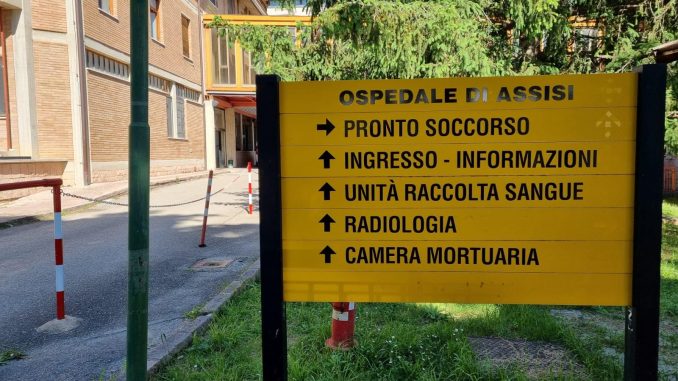 Assisi potenzia i soccorsi per il Giubileo con nuova ambulanza Assisi potenzia i soccorsi per il Giubileo con nuova ambulanza