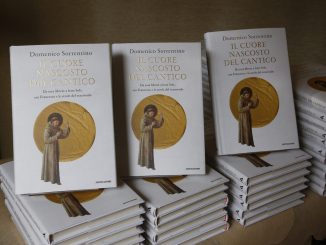 Libro sul Cantico delle Creature donato a tutti i vescovi italiani