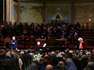 Francesco rivive in Basilica con Cazzullo e Branduardi