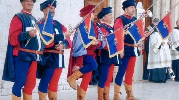 Morto Paolo Tiradossi, lutto nel Corpo dei Valletti comunali d'Assisi