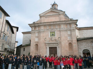 Calendimaggio Echo la Primavera anima Assisi tra musica e danza