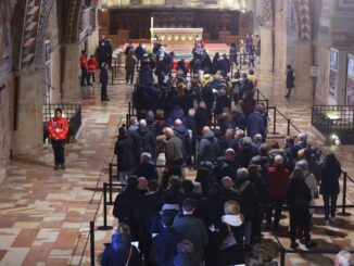 Ostensione San Francesco [Video] 370mila pellegrini ad Assisi