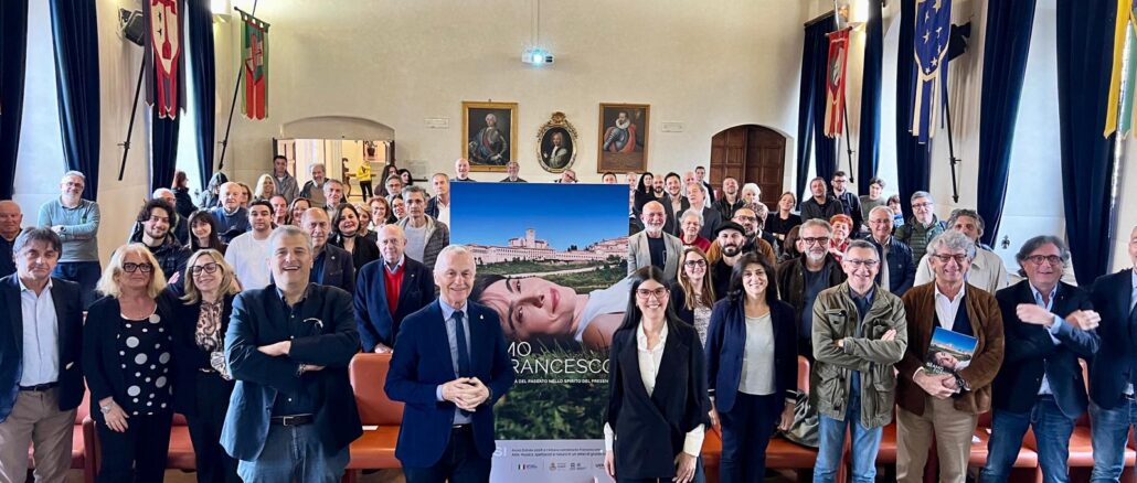 Assisi Estate 2026 celebra ottavo centenario con grandi rassegne