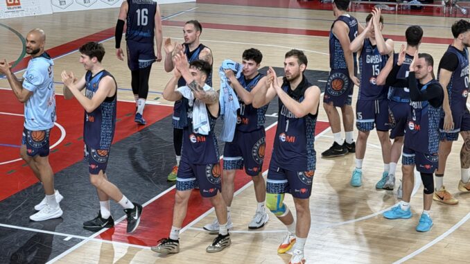 Basket espugna il PalaSir la Virtus Assisi cede nella serie