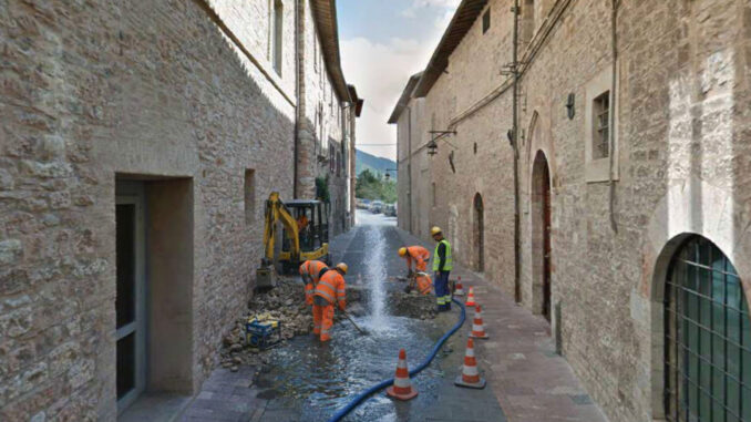 Infrastrutture idriche, viabilità modificata ad Assisi per intervento urgente